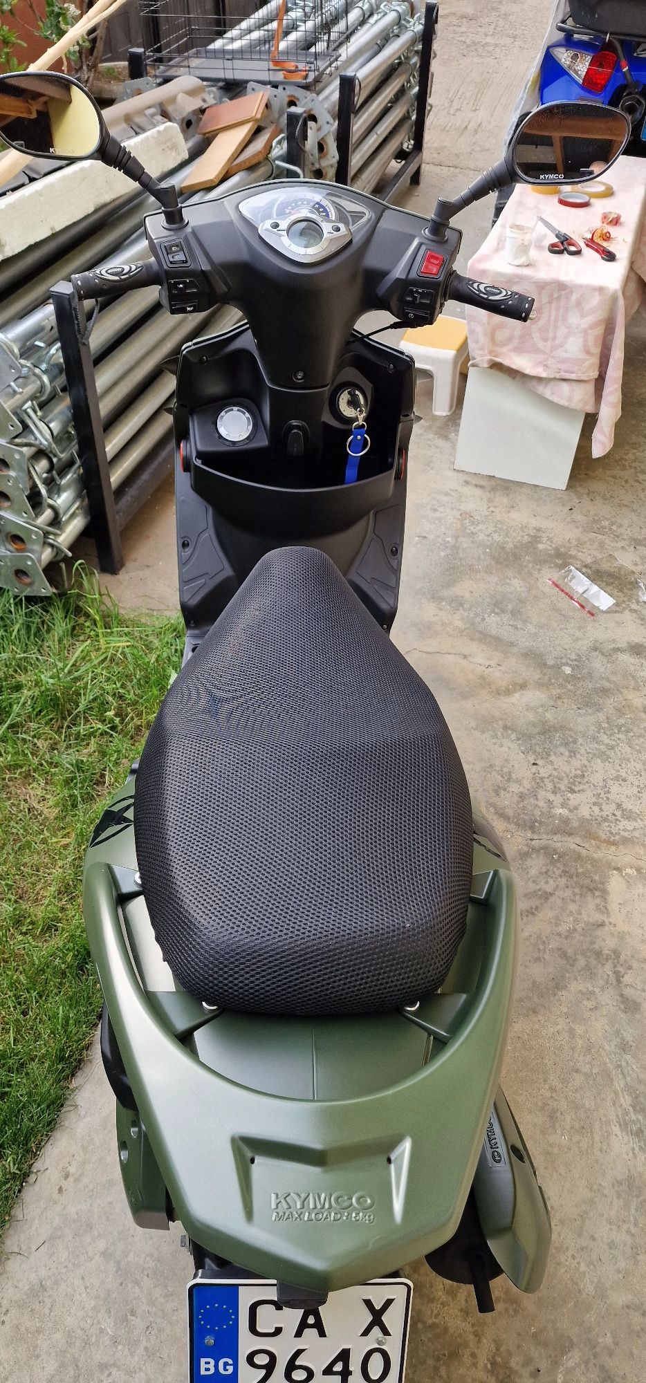 Скутер kymco muvies 125i топ състояние, като нов