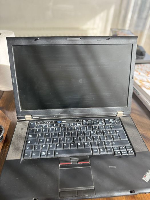 Laptop lenovo t 520