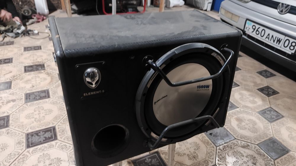 Продам сабвуфер 5 элемент