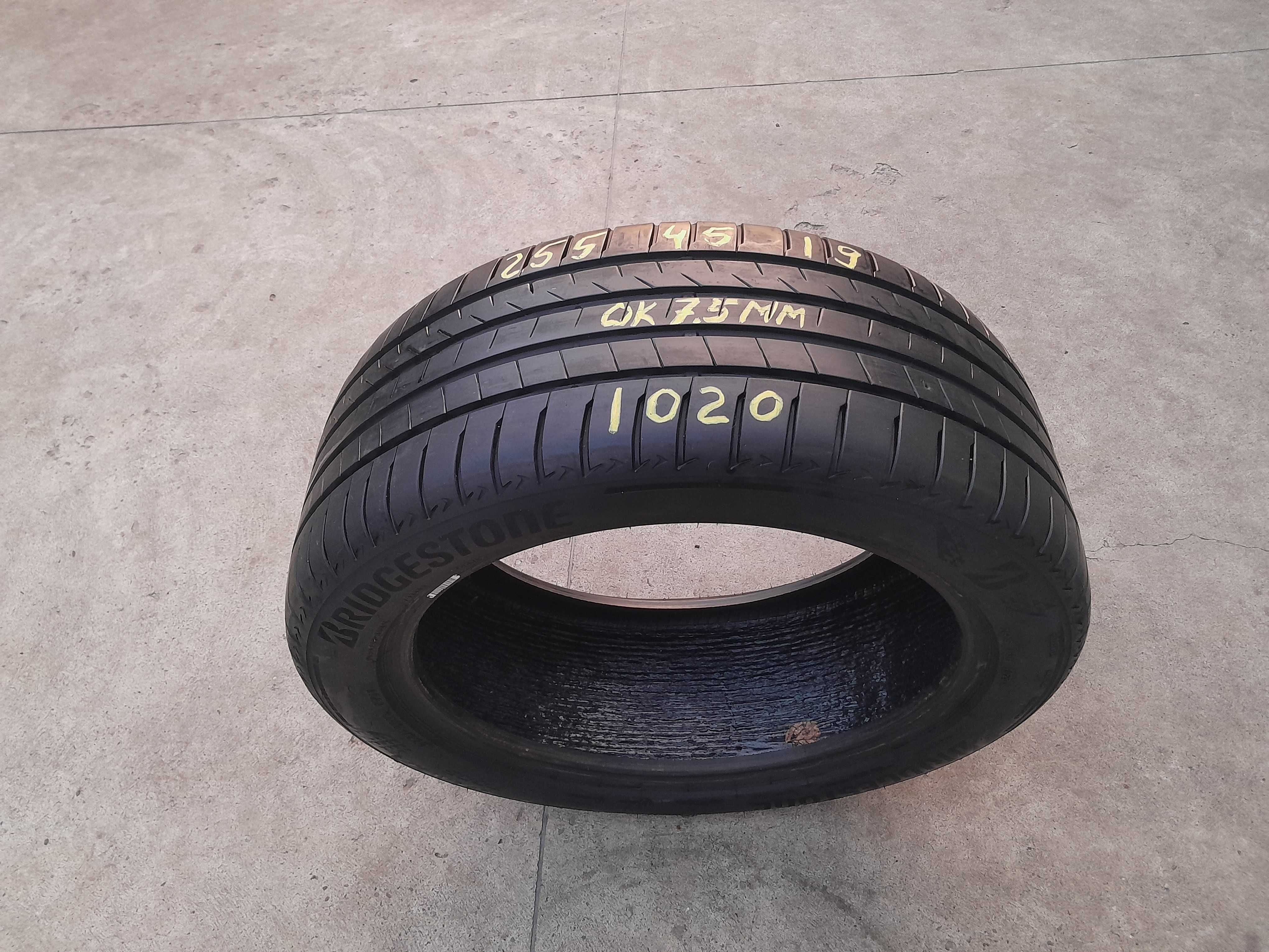 O anvelopa vara 255 45 19 bridgestone turanza T005 profil de 7,5 mm