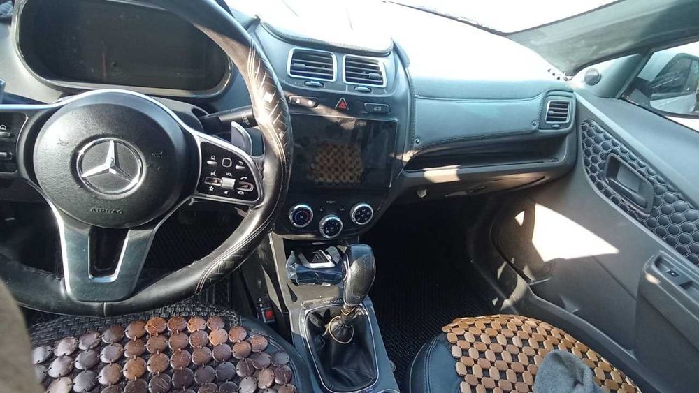 Автомобил сотилади