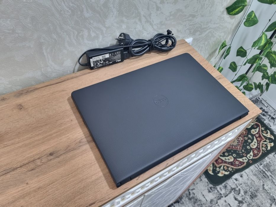 Core i3-7100U/ SSD 120 gb/ ОЗУ 8 gb