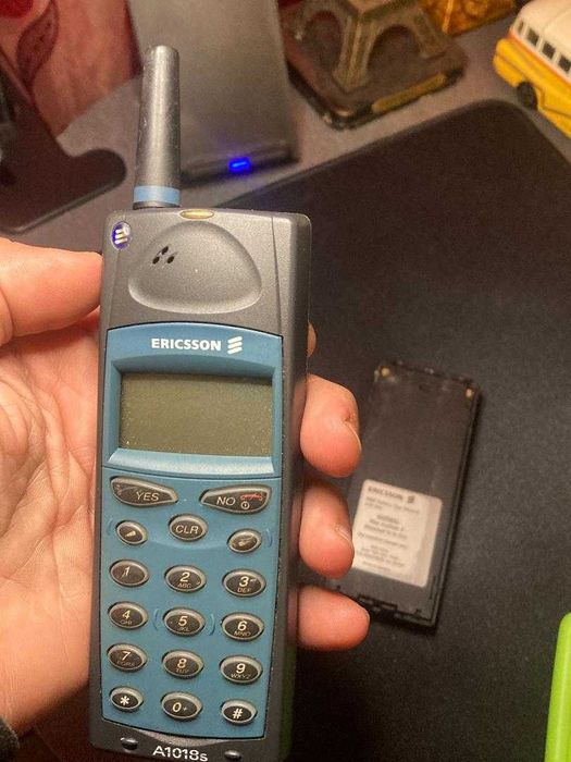 Telefon de colectie: Ericsson A1018s