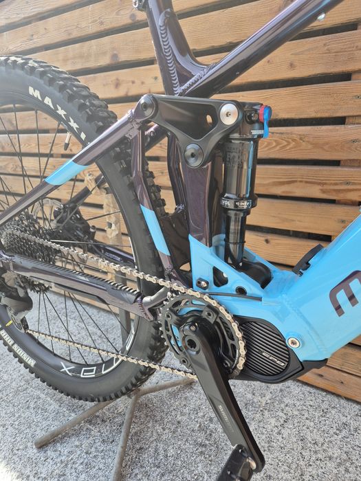 Vând bicicletă electrică Mondraker Dusk