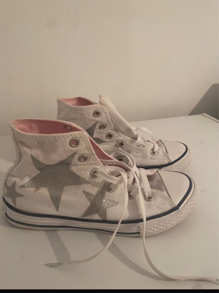 Adidasi converse marimea 33