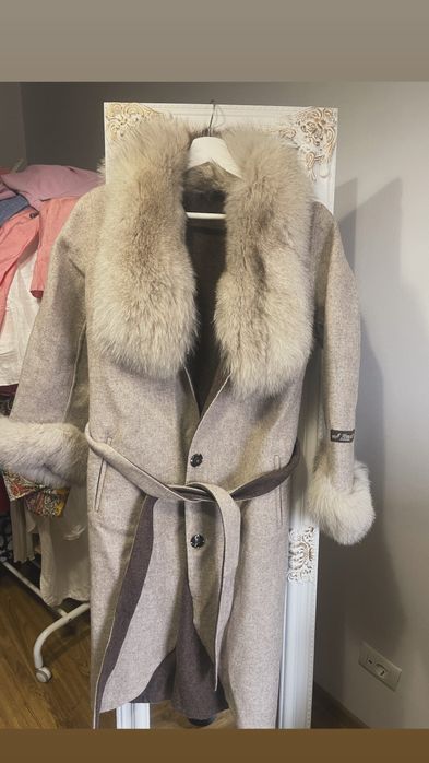 Palton Alpaca cu blana de vulpe