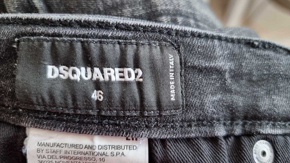 Blugi barbatesti DSQUARES2