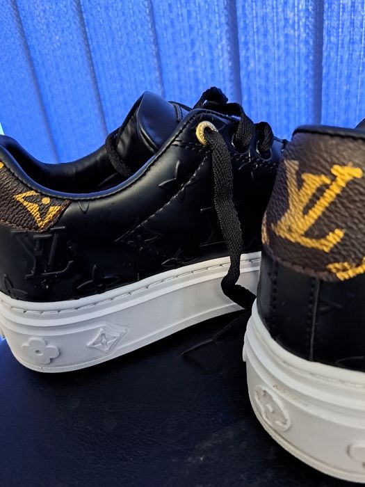 Обувки Louis Vuitton