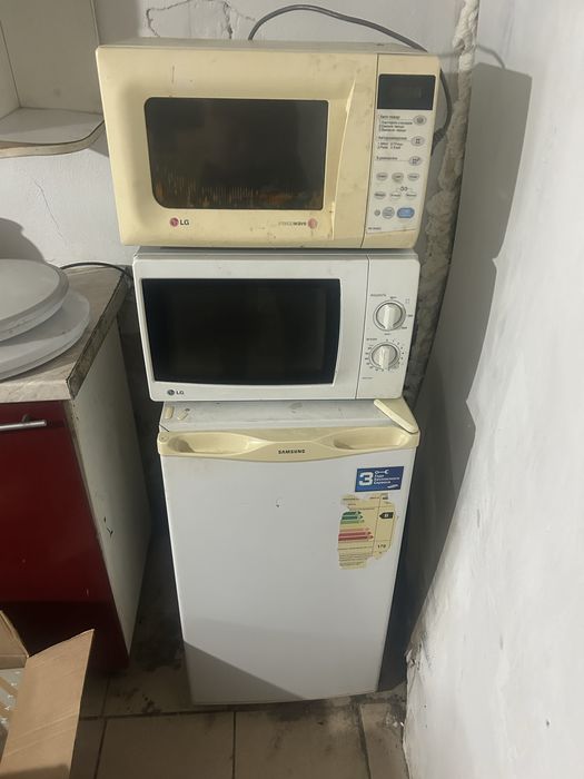 Продам 2микроволновке тока