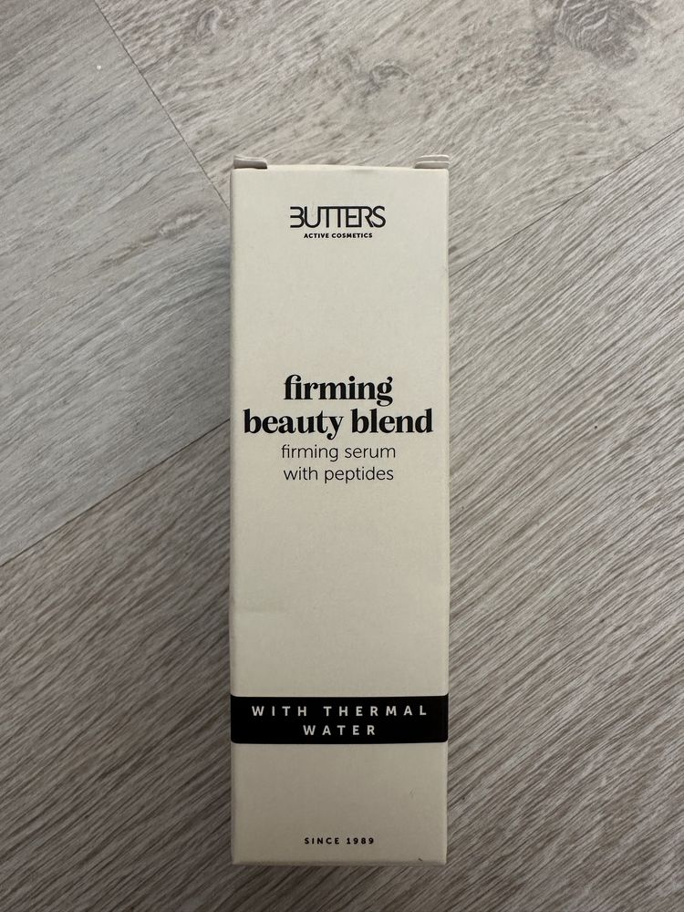 Стягащ серум за лице с пептиди BUTTERS Firming Beauty Blend