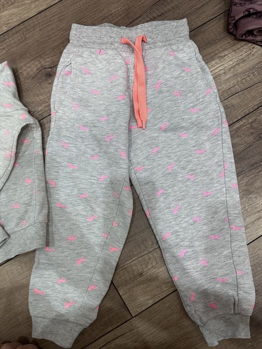 Вещи еа девочку на 2-3 года