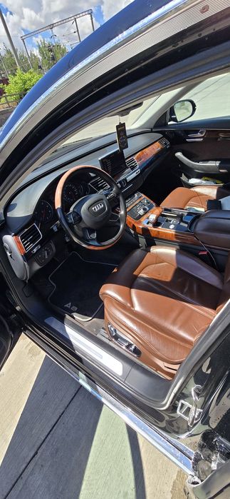 Audi a8 an 2011  S 8