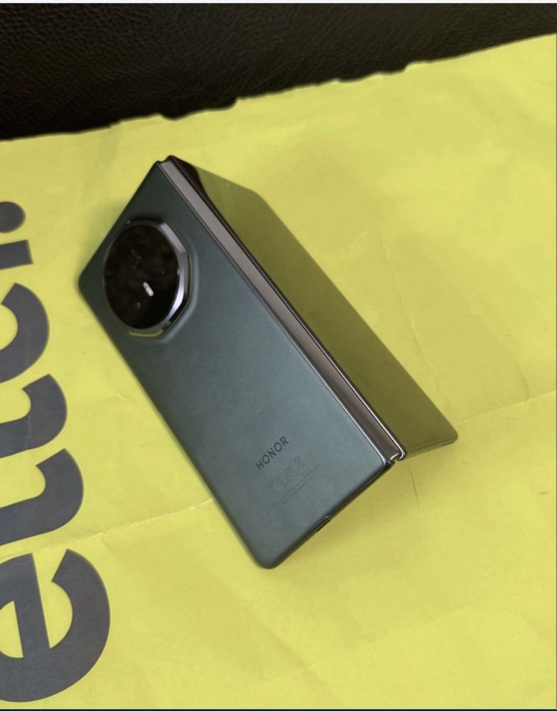 КАТО НОВ 512GB Honor Magic V3 Yettel Гаранция 2027 г. Green