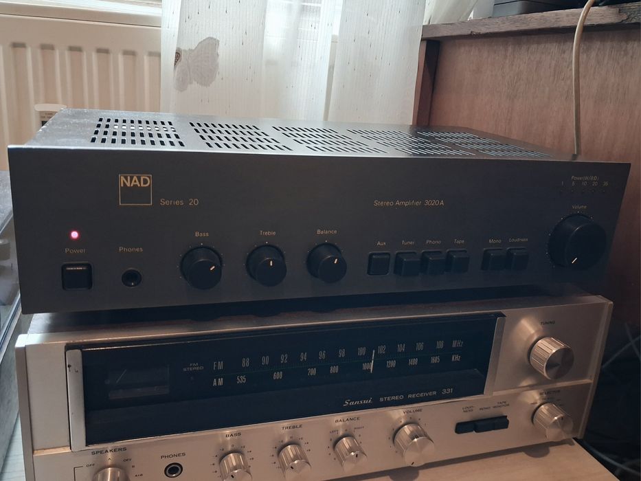 Amplituneri Philips 790 si Nad 3020 A