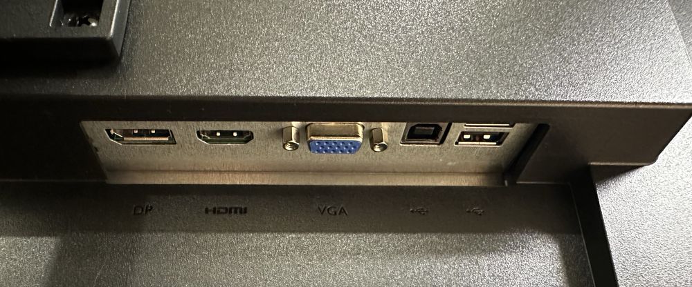 Продаю монитор ASUS VA27D