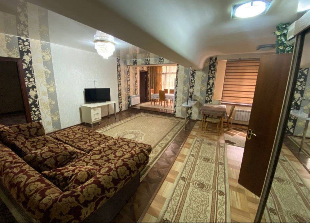 ЦУМ. 3 х комнатная Продажа. Голубые купала