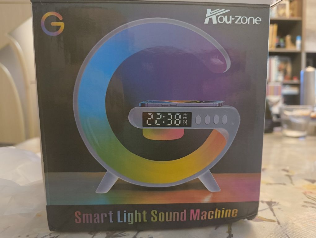 Безжично зарядно с RGB часовник ,будилник с вградена Bluetooth колонка