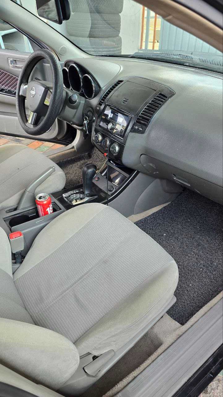 Nissan Altima 2006 yil