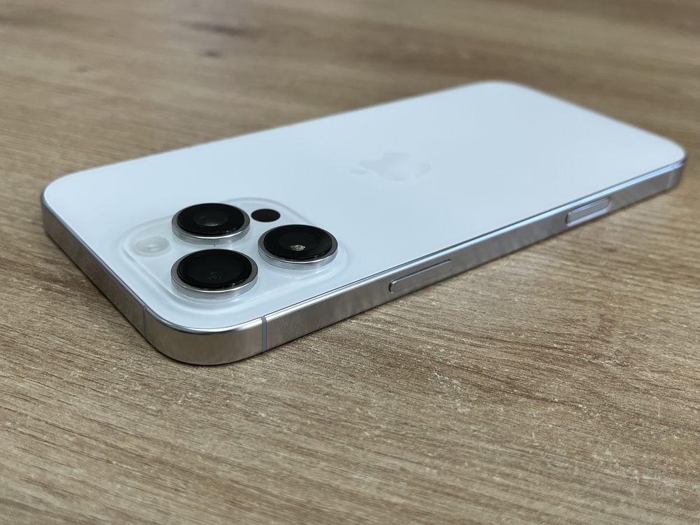 iPhone 16 Pro Max 512GB Перфектен Гаранция 16 Цикъла