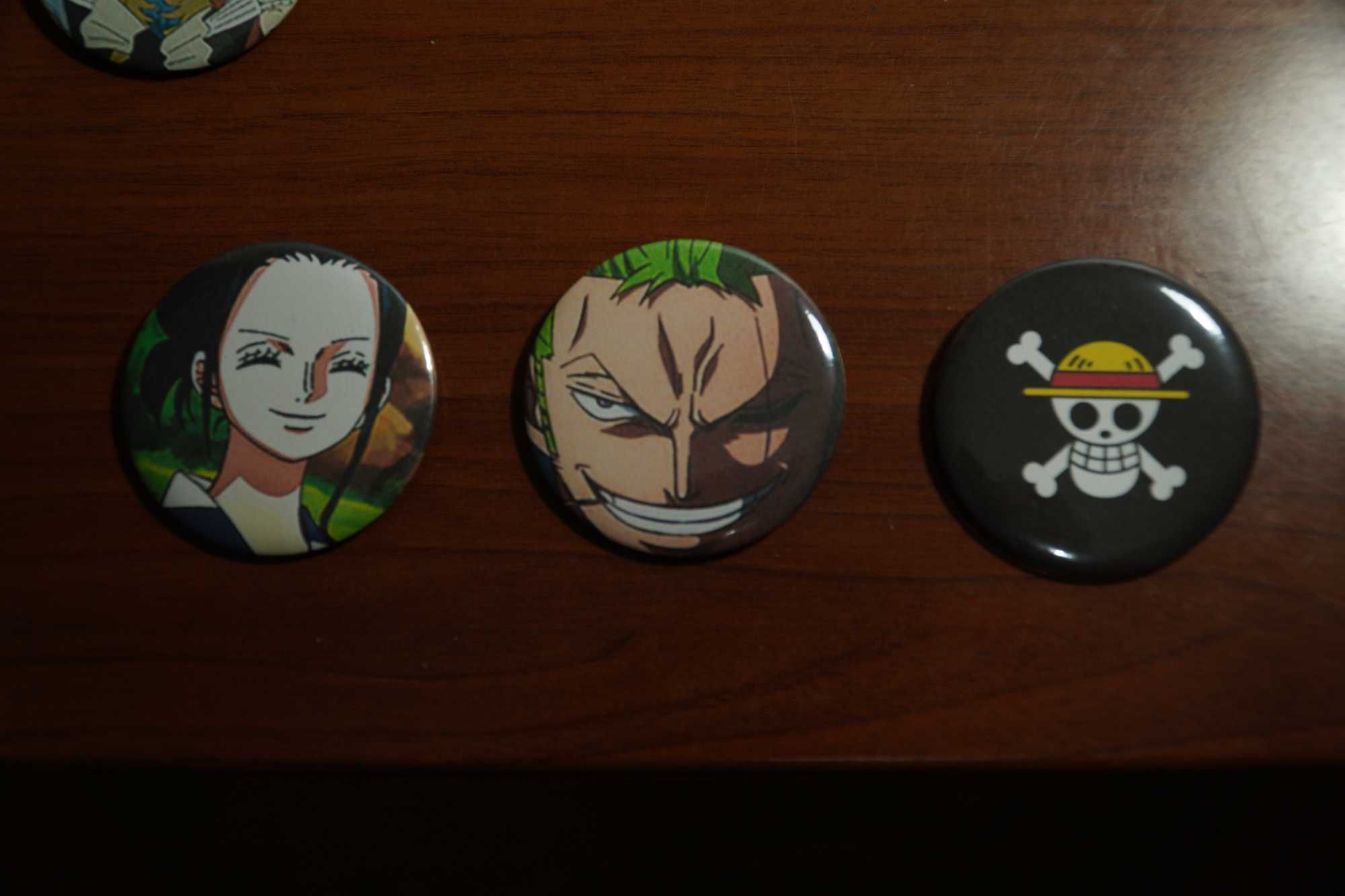 Pin-uri / badge-uri / Insigne one piece 3 lei bucata / 35 lei setul