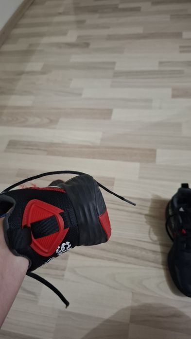 Adidasi copii marca Adidas