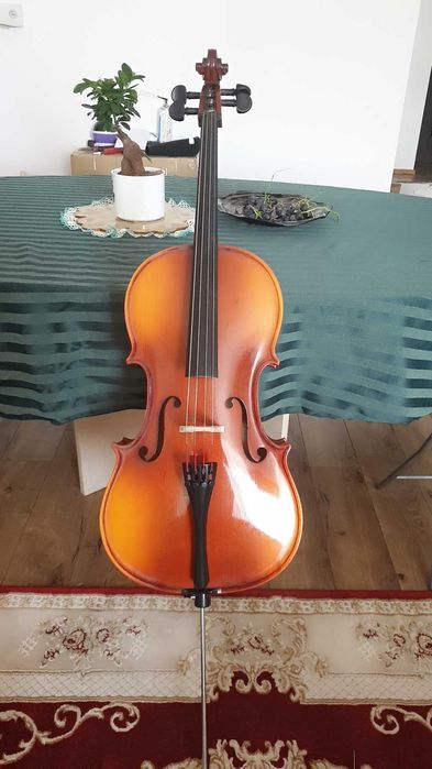 Vand violoncel 1/4 in stare excelenta