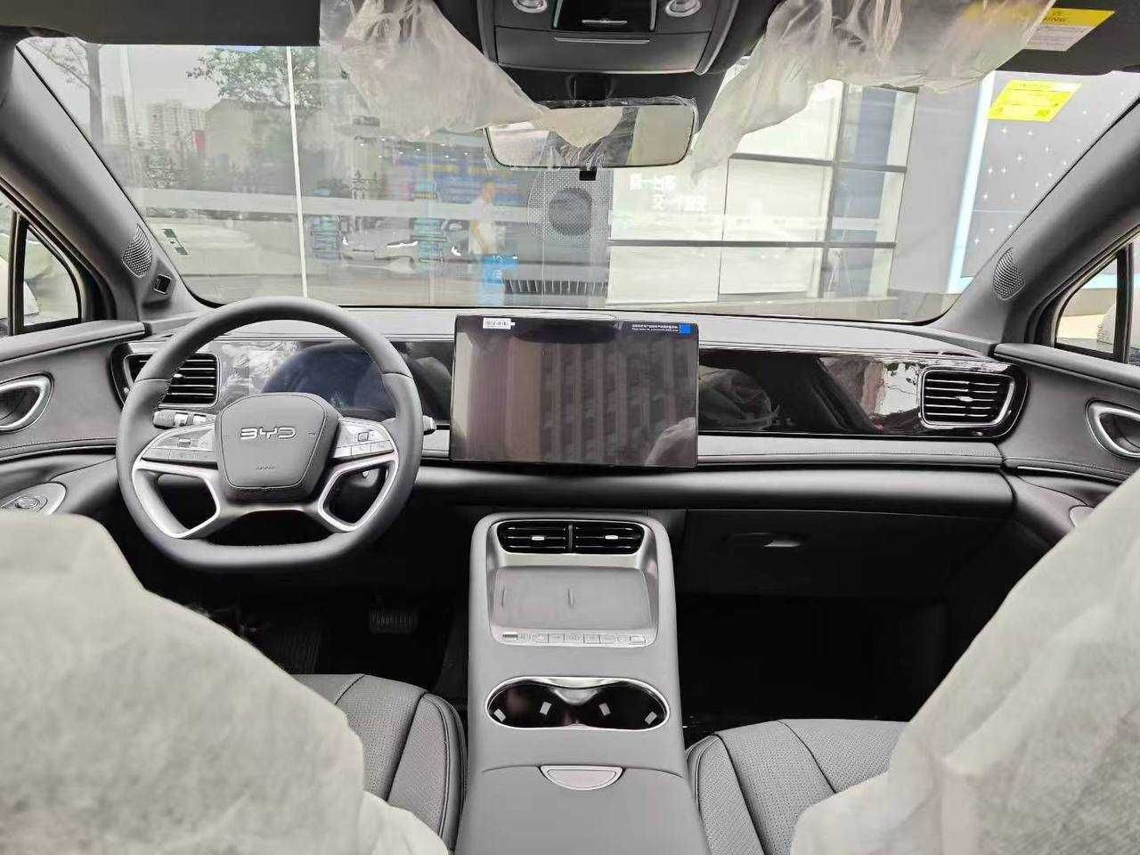 Byd champion 605km smart drive sealion 06