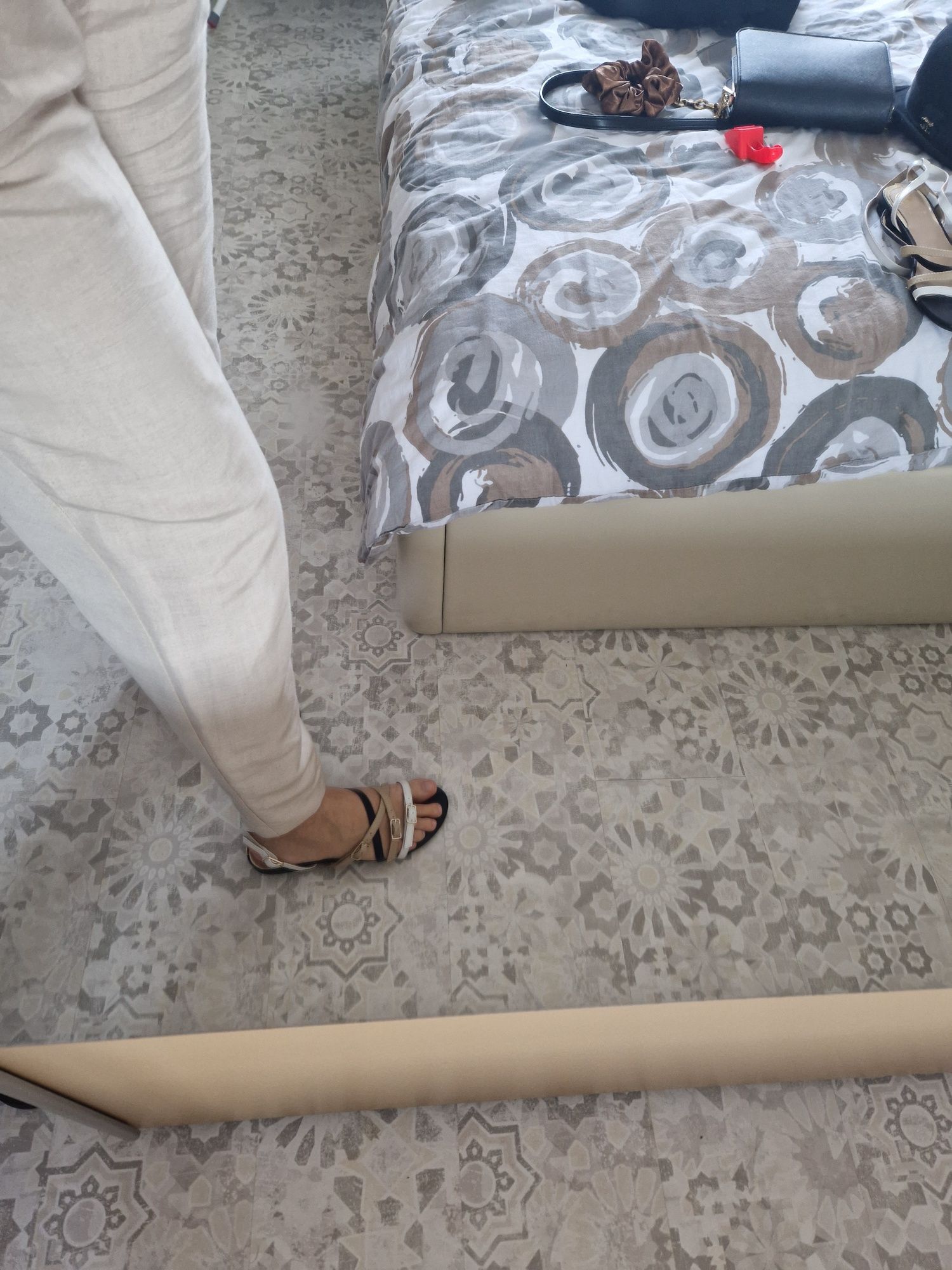 Сандали Guess 36 нови оригинални