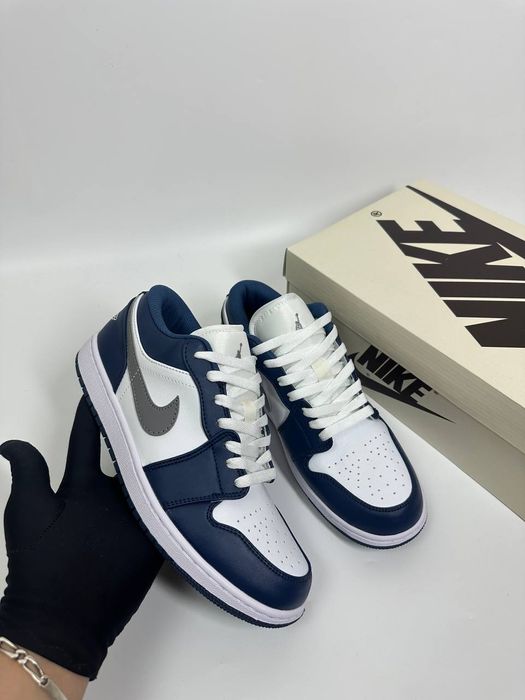 Кроссовки Nikeee