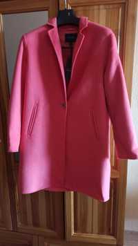 Ново дамско палто с етикет, в невероятно красив прасковен цвят