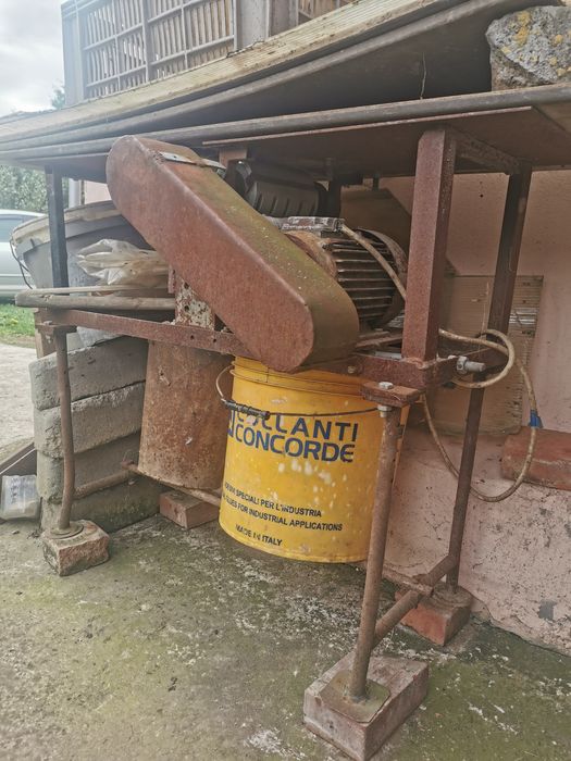 Abrict circular tamplarie