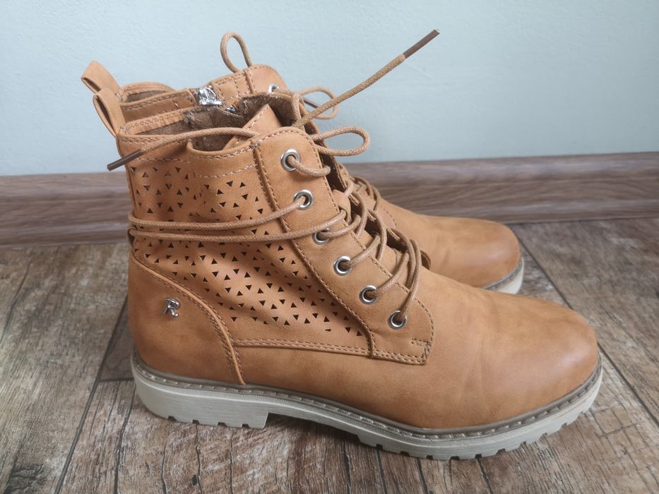 Обувки Еко кожа, номер 39