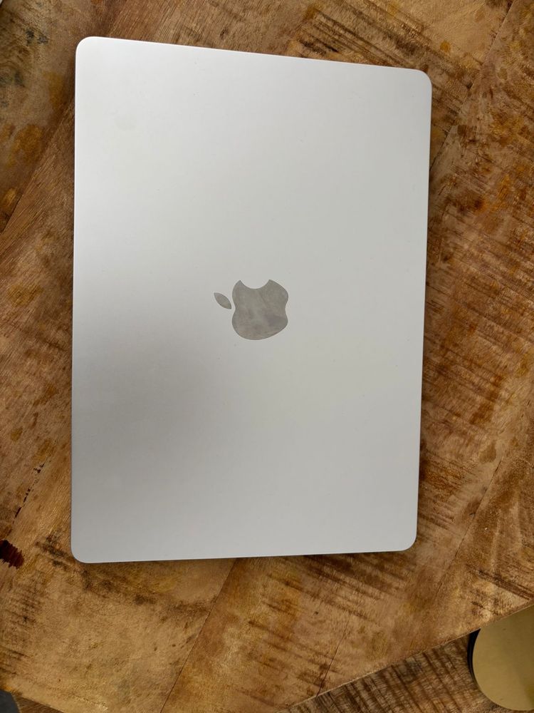 MacBook Air 13 chip M3