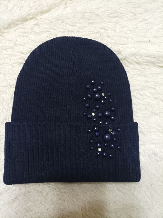 Шапка зимняя новая