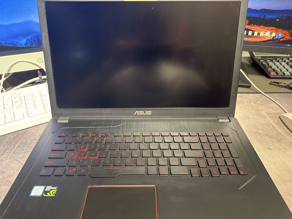 Ноутбук ASUS ROG