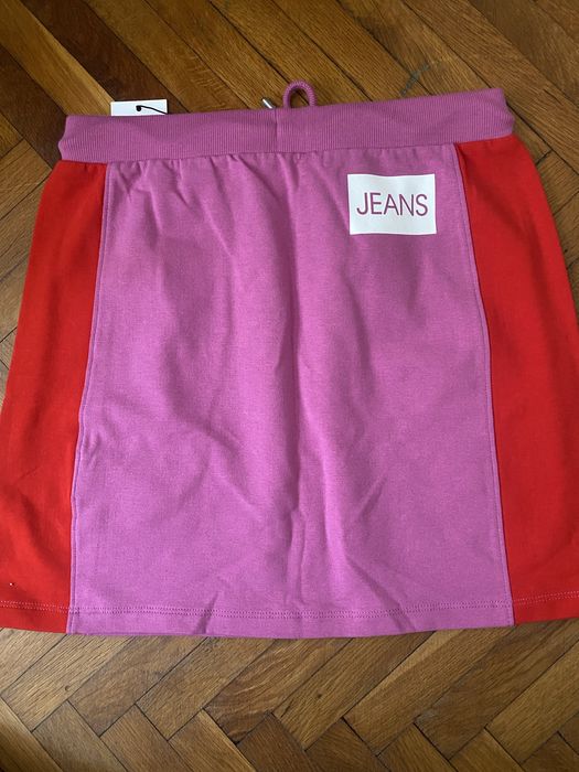 Детска отигинална пола CALVIN KLEIN- за 14 години