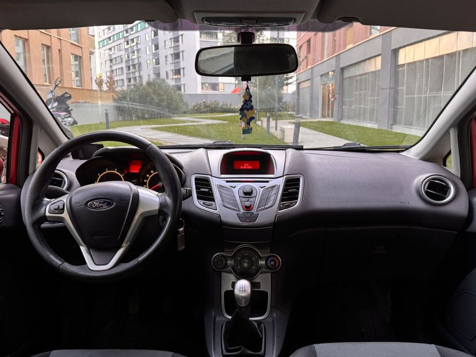 Ford Fiesta 2009 180.000 KM Proprietar de noua