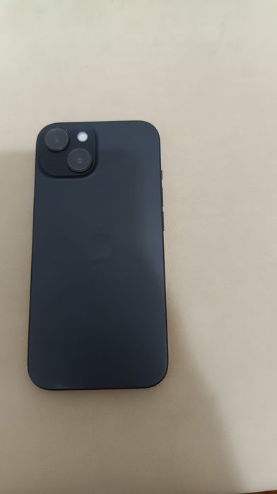 iPhone 15 в идеальном состоянии 89% плотность батарейки