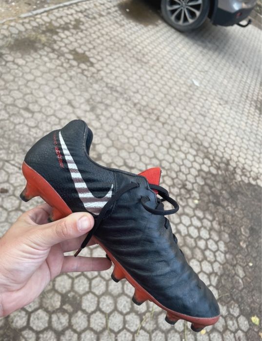 Ghete de fotbal Nike Tiempo ACC