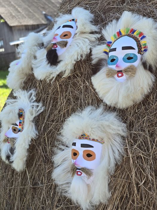 Masca traditionala anul nou pentru serbare