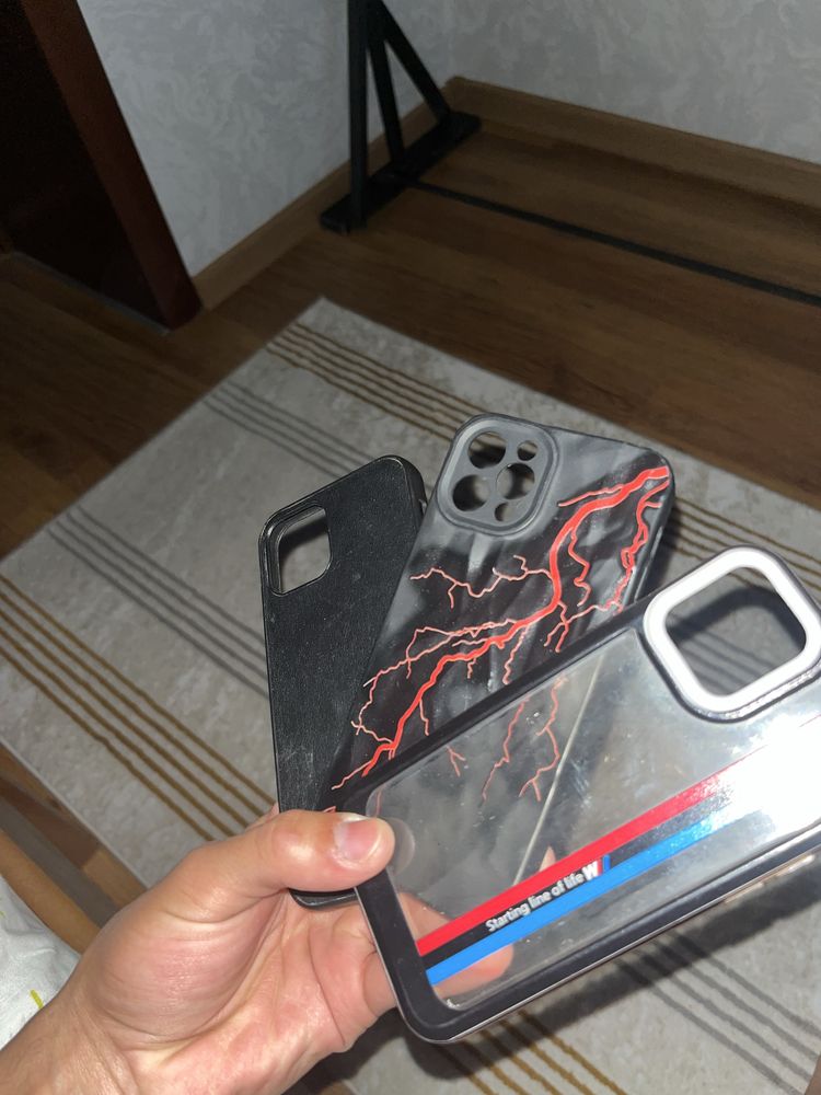 Продам чехлы на айфон