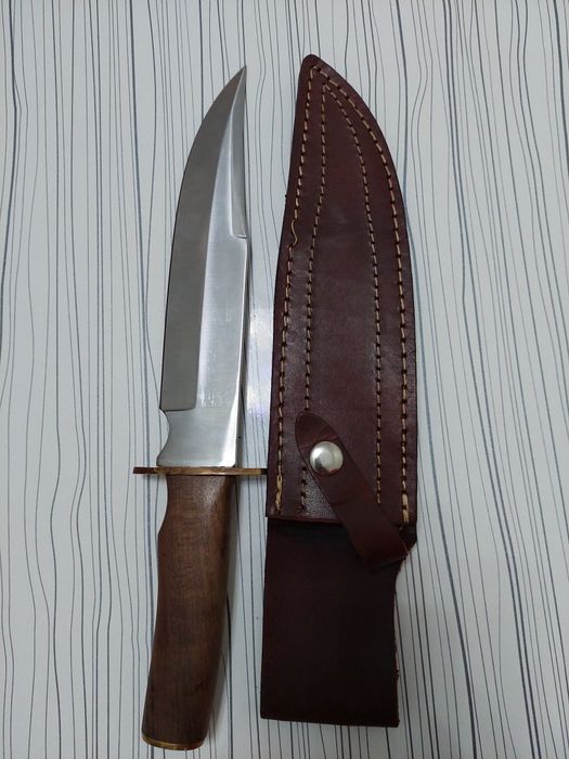Нов ловджийски нож ,