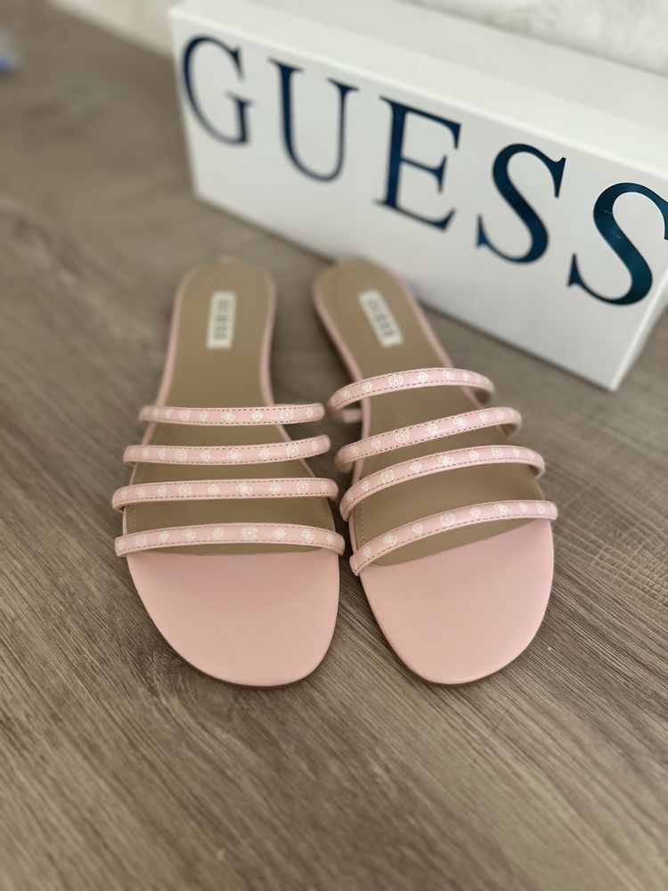 Чехли guess нови