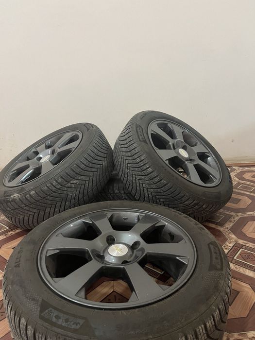 комплект в хорошим состоянии баллоны для машины