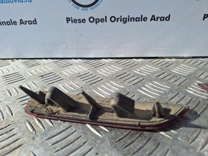 Catadioptru ochi pisica stanga spate Opel Astra H Twintop