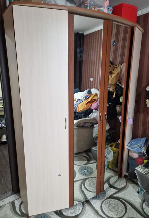 Спальный гарнитур