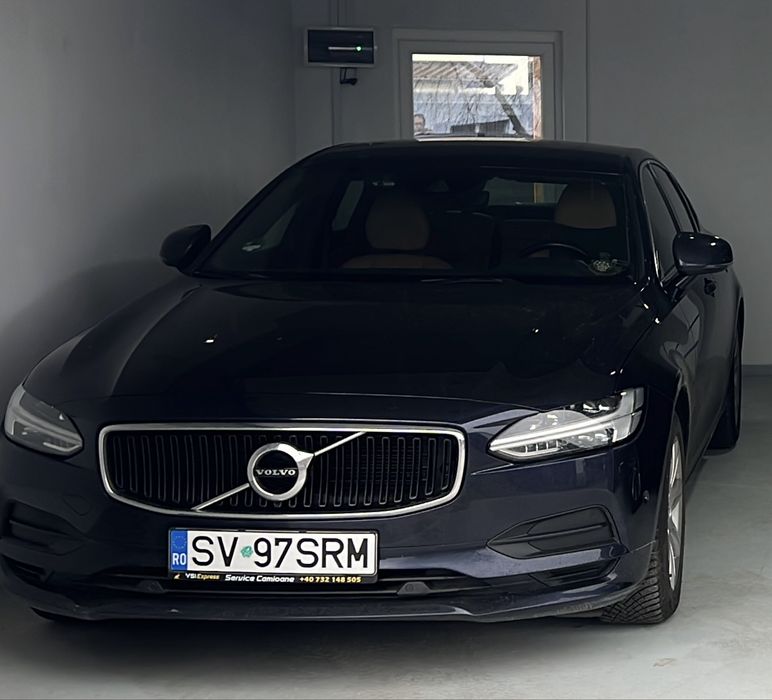 VOLVO S90 Momentum