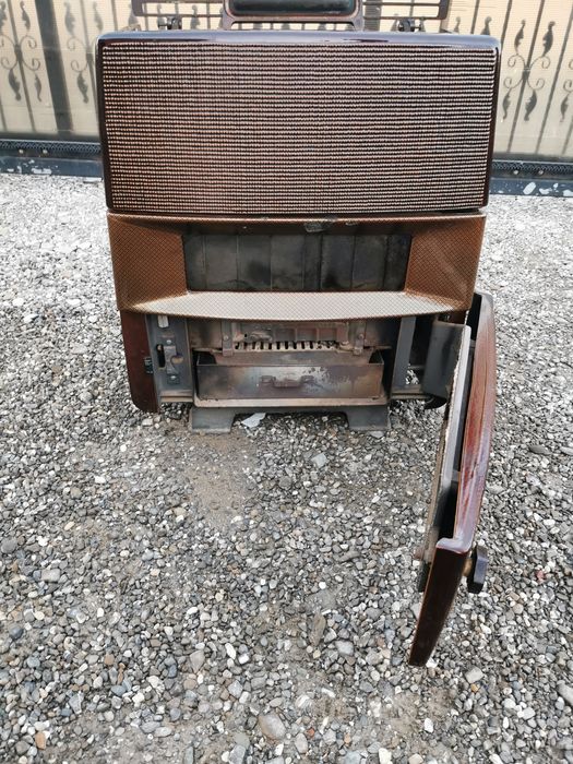 Sobă din fontă cu termostat