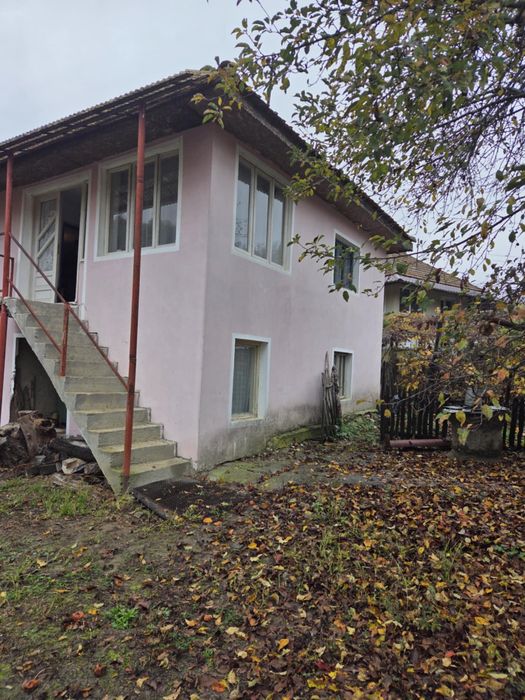 Casa de vanzare Com Saulesti