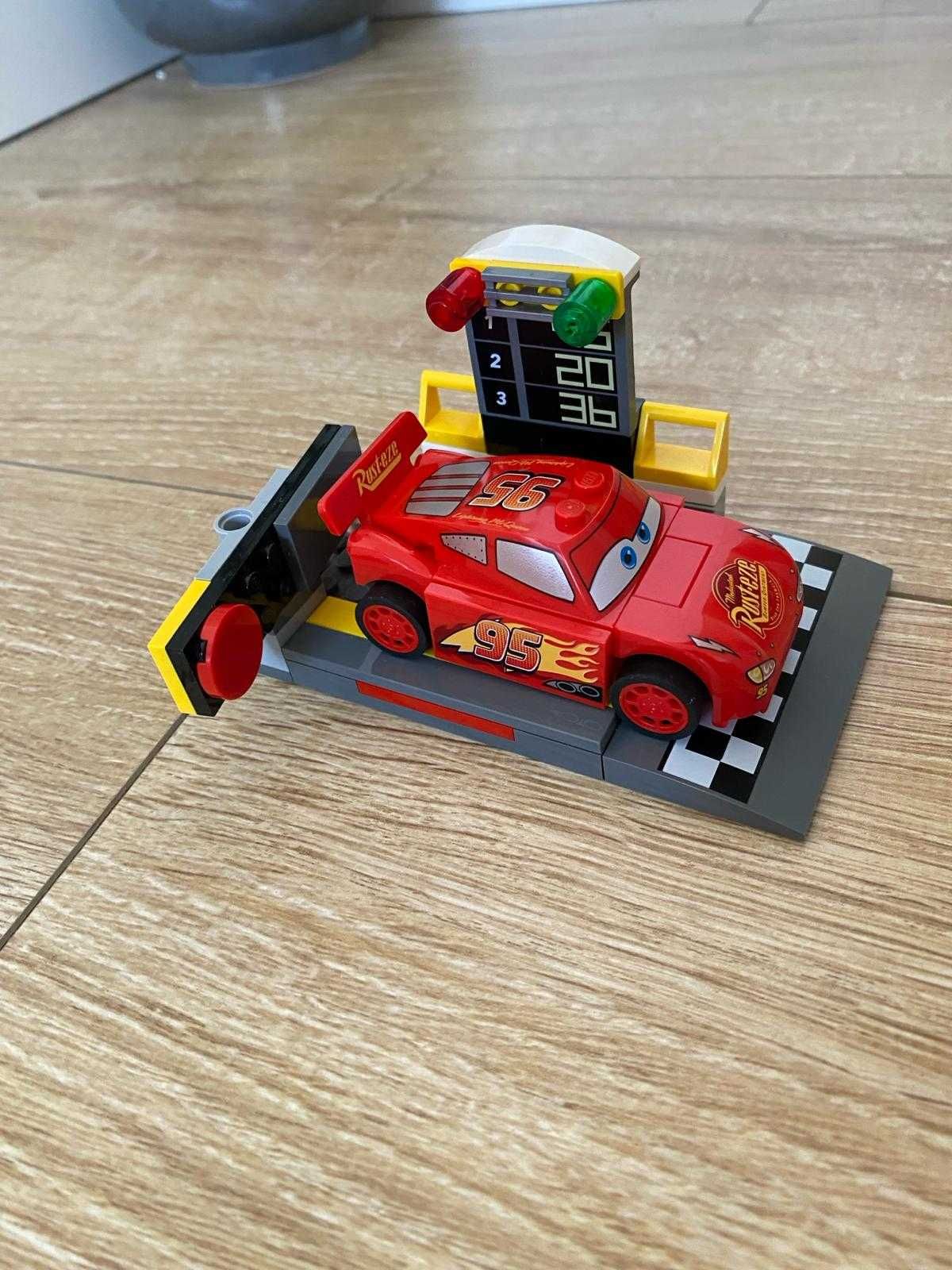 LEGO  Juniors Cars Lansatorul de viteza Fulger McQueen 10730